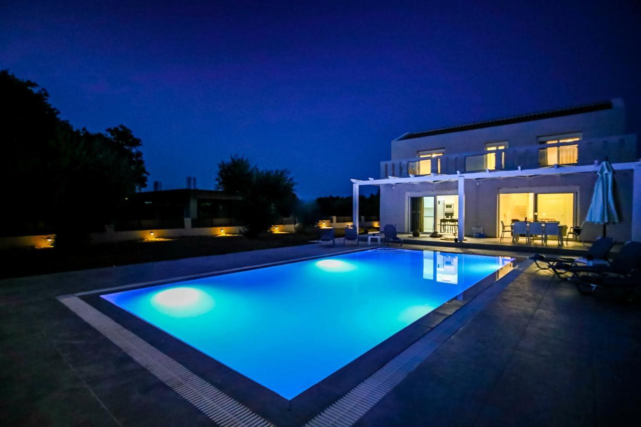 Villa Boviana With Private Swimming Pool Agios Sostis  Exteriér fotografie