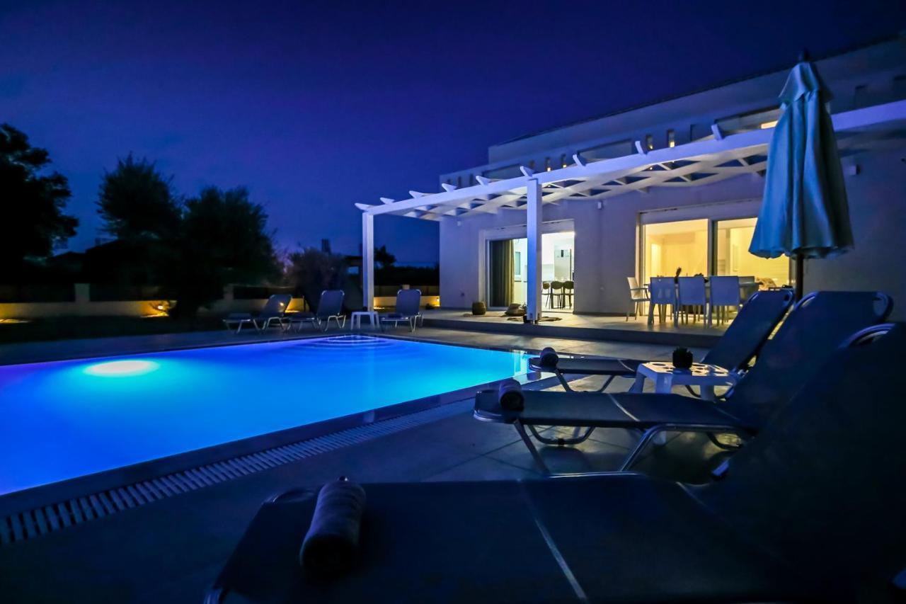 Villa Boviana With Private Swimming Pool Agios Sostis  Exteriér fotografie